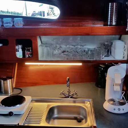 Hotel en barco Motorjacht Flint *