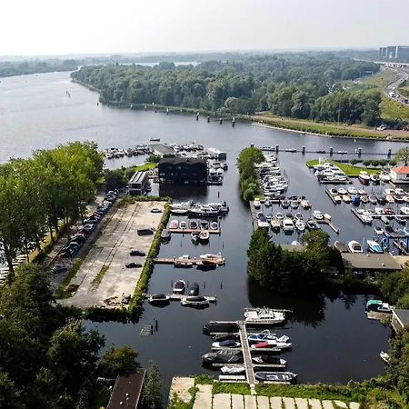 Hotel en barco Motorjacht Flint