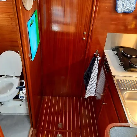 Motorjacht Flint * أمستردام