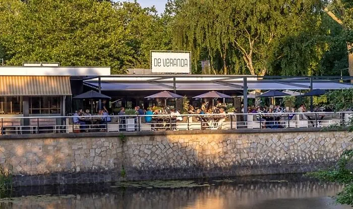 Motorjacht Flint Botel